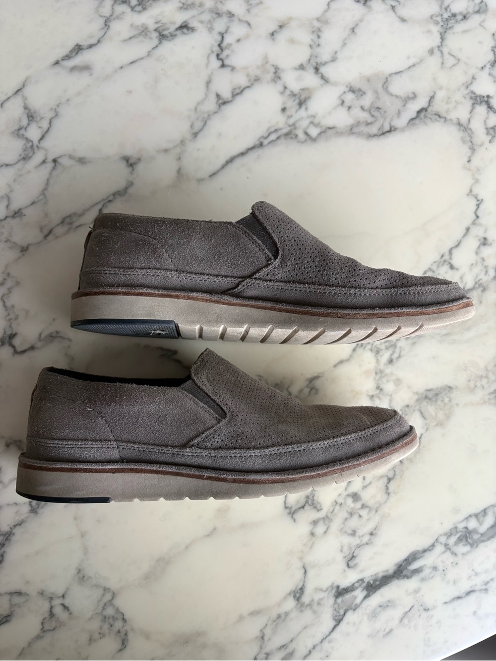 Trask "Bradley" Perforated Suede Loafer in charcoal grey sz 9